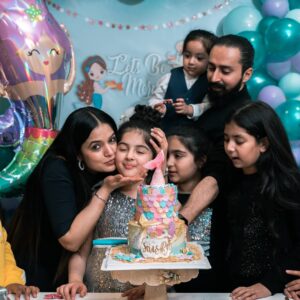 Saisha Bajaj Instagram - My birthday party 🎉 

Fun with friends n family. 
Enjoyed it fully.