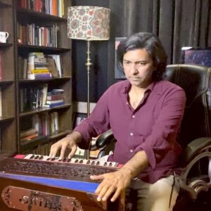 Sajjad Ali Instagram - Dil hi dil mein ❤️ 
Singer - madam noor jahan 
Composer - Ustaad Nazar hussain 
Lyricist - Zia Jalandhari