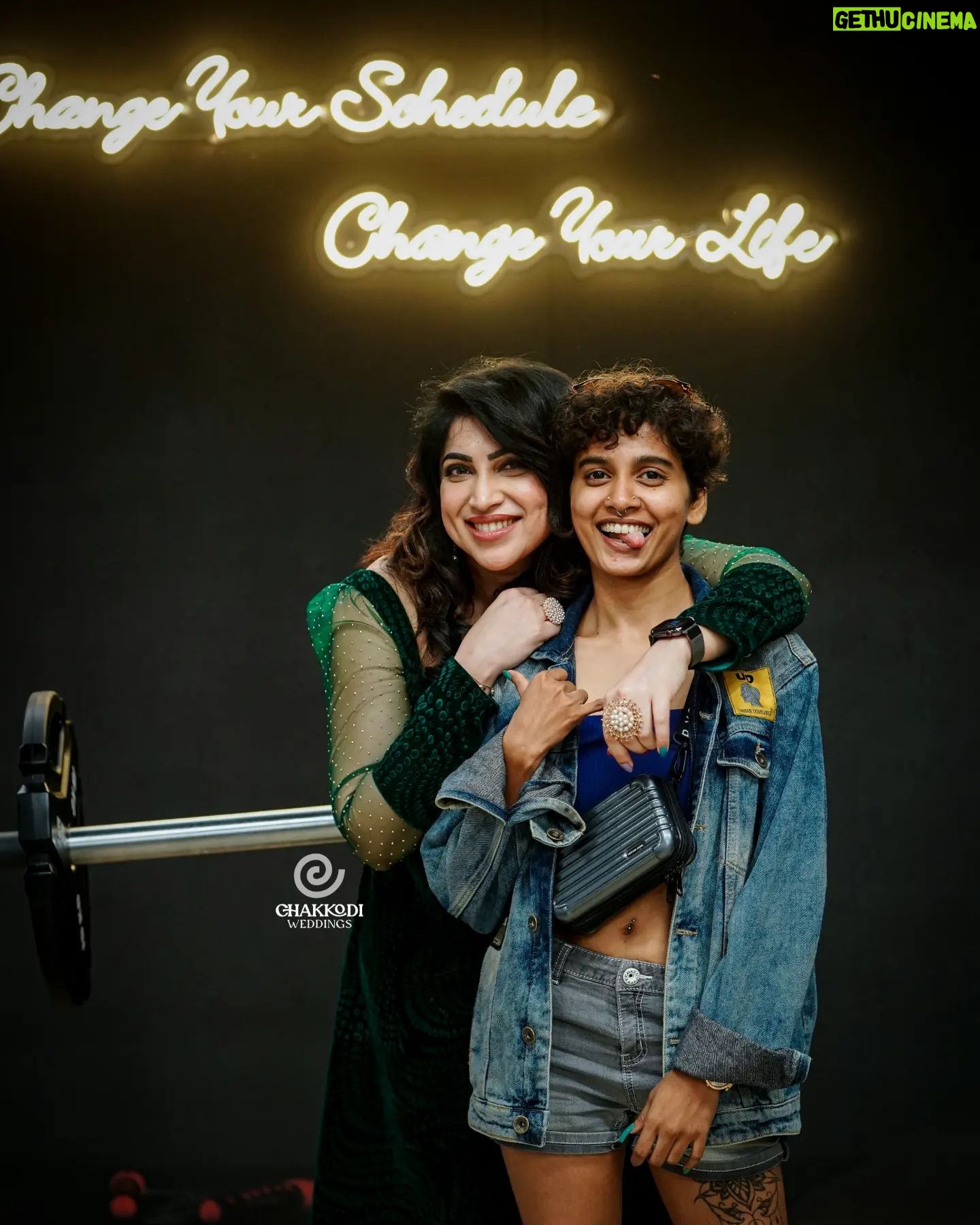 Sajna Saaj - 1K Likes - 💕sistah🫂
@vaikharose ❤️