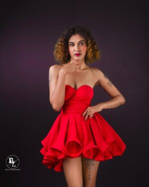 Sajna Saaj Instagram - There is nothing worse than a sharp image of a fuzzy concept.❤️

#model #fashion #portrait #red #attitude #sharp #icon #canon #sony #ultra #photogram #stylish #mua #dop #arts #art #artist #effect #effort #instagram #photo