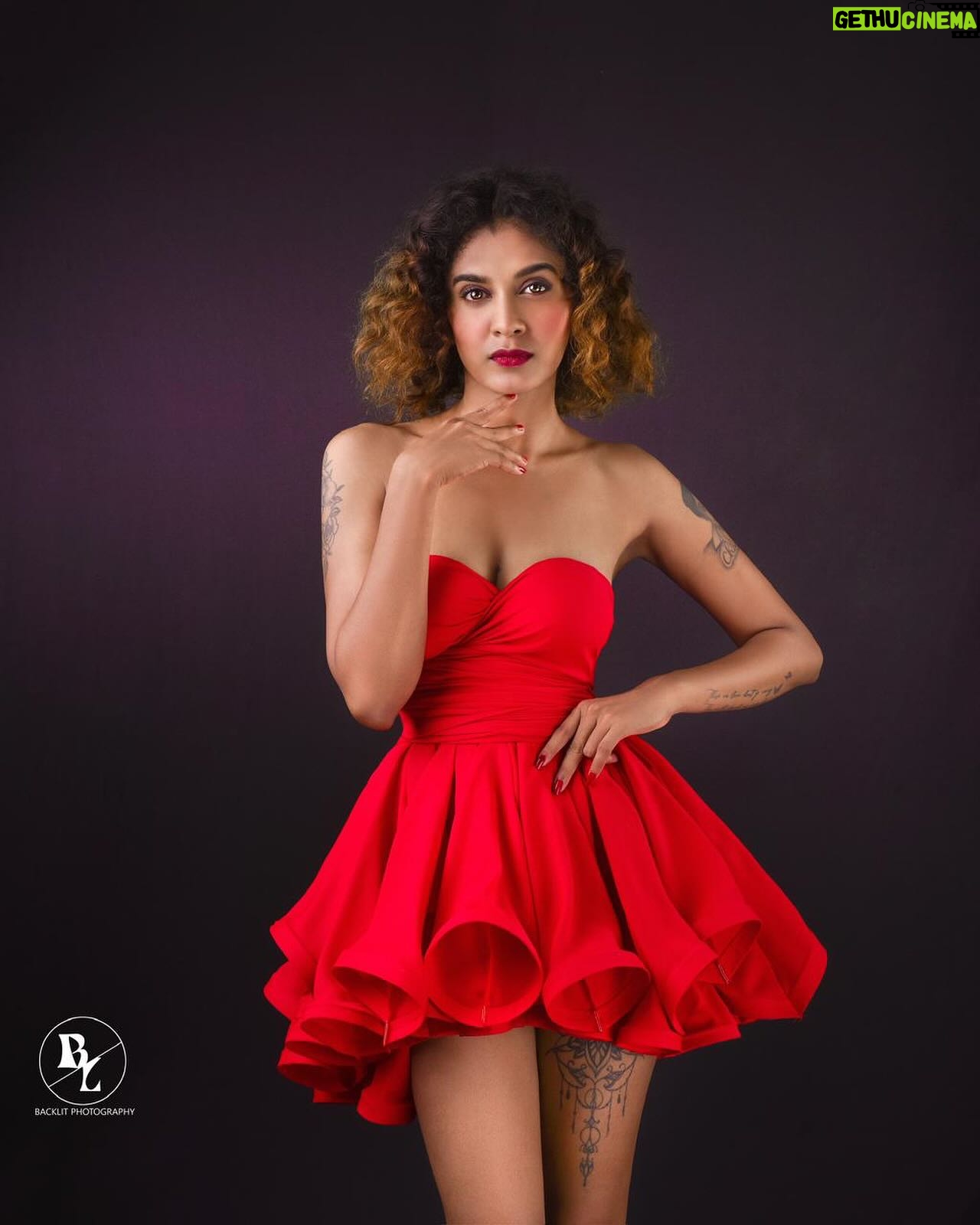 Sajna Saaj - 3 Likes - There is nothing worse than a sharp image of a fuzzy concept.❤️
#model #fashion #portrait #red #attitude #sharp #icon #canon #sony #ultra #photogram #stylish #mua #dop #arts #art #artist #effect #effort #instagram #photo