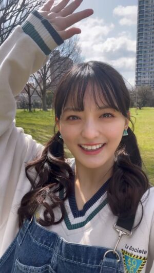 Saki Kiyoi Instagram - .
みんなおはよー✨🥰

今日は雨やけど心の中ではいつでも晴れのように
ワクワクした気持ちとハッピーな気分で入れますように😊💕☀️

今日も行ってらっしゃい🎶
私も行ってくるー！

　
　
　
　
　
　
　
　
　

　
　

✼••┈┈┈┈┈┈┈┈┈┈┈┈┈┈┈┈••✼

please follow me💛
팔로우 해주세요🩵
关注我的Instagram🩷
ikuti saya di instagram🧡

@kiyoisaki_official 

✼••┈┈┈┈┈┈┈┈┈┈┈┈┈┈┈┈••✼

 

#japan#girl#blackhair#fyp#reels#selfie 
#黒髪#清井咲希#スターダストプロモーション