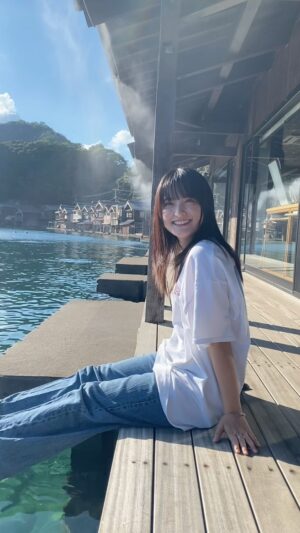 Saki Kiyoi Instagram - .
今年もあと3日！
　
　
やり残したことはないですかー？？
やりたいことはありますかーー？？？
　
　
　
　
　
　
　
　
　
　
　

#京都#伊根の舟屋#日常#写真#自然
#kyoto#japan#girl
#さきてぃ#清井咲希#スターダストプロモーション#スタダ