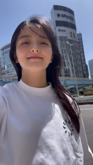 Saki Kiyoi Instagram - .
じゃんっ💕👕
　
　
　
　
　
　
　
　
　
　
 
✼••┈┈┈┈┈┈┈┈┈┈┈┈┈┈┈┈••✼

please follow me💛
팔로우 해주세요🩵
关注我的Instagram🩷
ikuti saya di instagram🧡

@kiyoisaki_official 

✼••┈┈┈┈┈┈┈┈┈┈┈┈┈┈┈┈••✼

　
#japan#walk
#pr#thatslife#清井咲希#スターダストプロモーション