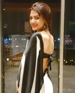 Sakshi Chaudhary Instagram - And It turns into a full blown smile 🙃🙃

#love
#live 
#instagood 
#trending 
#saree