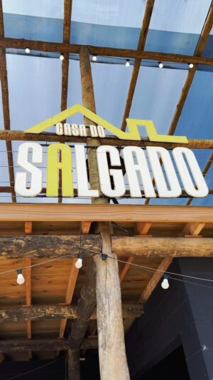 Salgadinho Instagram - Isso é CASA DO SALGADO A FESTA. 🚀🎶🔥❤️

Obrigado @cervejacacildis pela parceria e apoio imprescíndivel pra este projeto ser realizado 🙏🏿🍺

Obrigado Petit Sachet, @viniltransfer_filmes e Lusitana por fortalecerem desde a 1ª edição 🙏🏿

Obrigado @abase90music @estacaomooca @luanprincipee @lelloeventos pela realização incrível 🙏🏿

Dia 25/05 tem mais uma edição 🚀