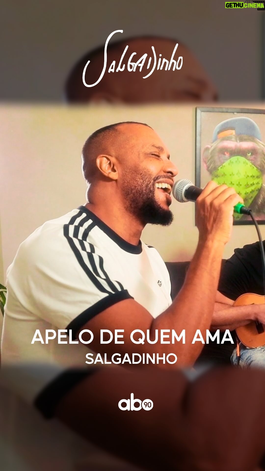 Salgadinho - 2.7K Likes - Essa canção traz tantas memórias boas e é um verdadeiro convite à nostalgia. Espero que vocês curtam tanto quanto eu curti gravar! 🎤🎸 “APELO DE QUEM AMA”🎶
Obrigado por estarem sempre comigo nessa caminhada! 🙏🏿❤️
Cavaquinho: @serginhoromeu
Violão: @aniziojr_
Bateria: @paulinhobateraaaa
Percussão: @marcelinhohenrique
Guitarra e duração: @betosantosab90
Vídeo: @oandersonjesus @_marth_gabriel_ @jevieira.av
Realização: @abase90music @betosantosab90
