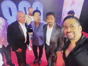Salil Acharya Instagram - Every 90s kids wet dream … #sachintendulkar #sanathjayasuriya #muralidaran fabulous moments with the legends coming soon #host #cricket #event