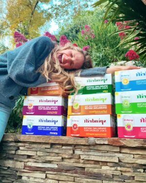 Sally Pressman Instagram - @drinkspindrift 

I truly am borderline obsessed with you. Thank you for this fridge stock. Some old faves, some new thrilling flavors to try..I’m incredibly excited and grateful. I’m embarrassed to share how long it takes to get through this supply. 

#spindrift ❤️🩷💙🧡💜