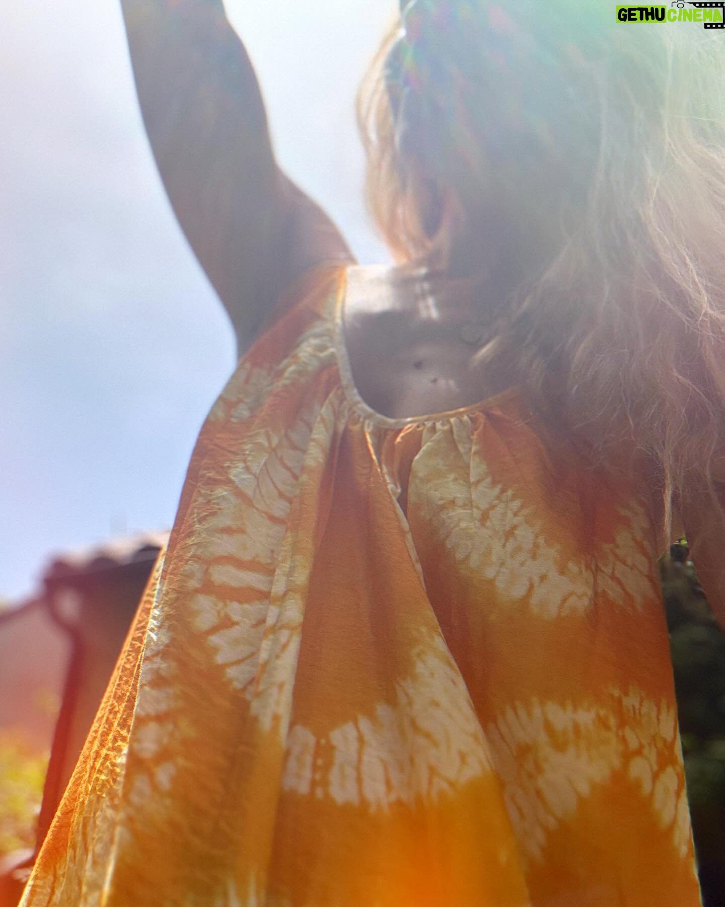Sally Pressman - 3 Likes - #earthday sun salutation ☀️🕶️
c/o @electricandrose
Thank you Earth, now let’s go soak up some sun 🌞
(With sunscreen! Love, your mom)