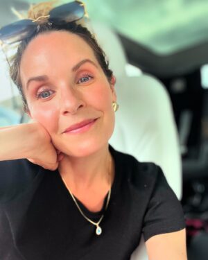 Sally Pressman Instagram - We made it
#tgif 

What’s your first “I made it” move on Friday night?
Sweats? Glass of wine? Ice cream? All three?