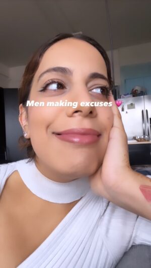 Salma Hindy Instagram - Is it offensive or is it once again…FLATTERING???😍😍

What’s the craziest excuse you’ve ever gotten? Tell me everything #dating #romance #men #viral