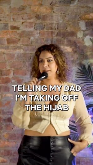Salma Hindy Instagram - Baba throwing anything at the wall and seeing what sticks #comedy #standupcomedy #funny #hijab #muslim #muslimgirl #family #familydrama #trauma #browngirltrauma 

Show credit: @garlicrenaissance 🎤
Edited by: @alistairogden ✨