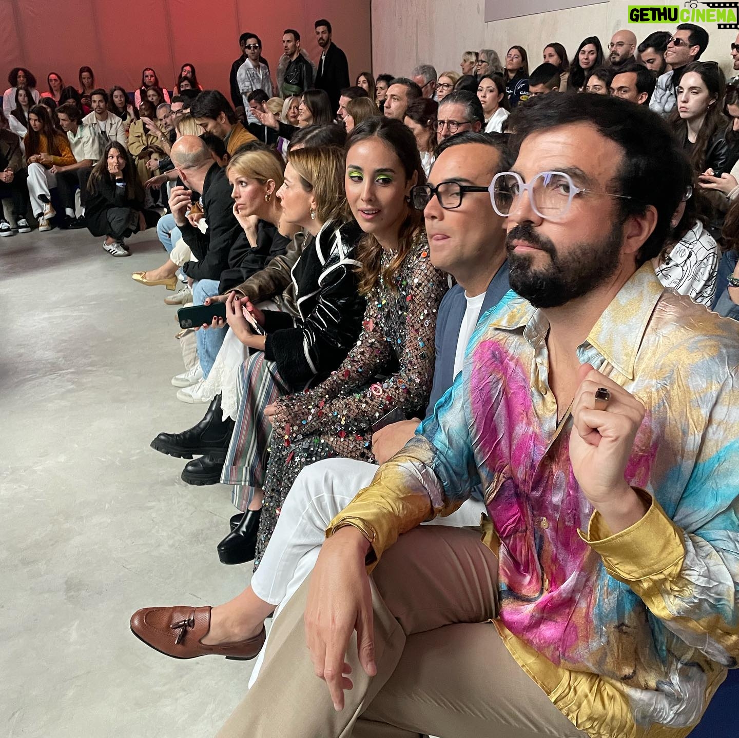 Salvador Martinha - 21.8K Likes - Plim&Ronron prestigiam @lisboafashionweek
Fui ,fui, fui! Parabéns à Vera da Buzina pela guerreira que é! Tamos juntas , baby!