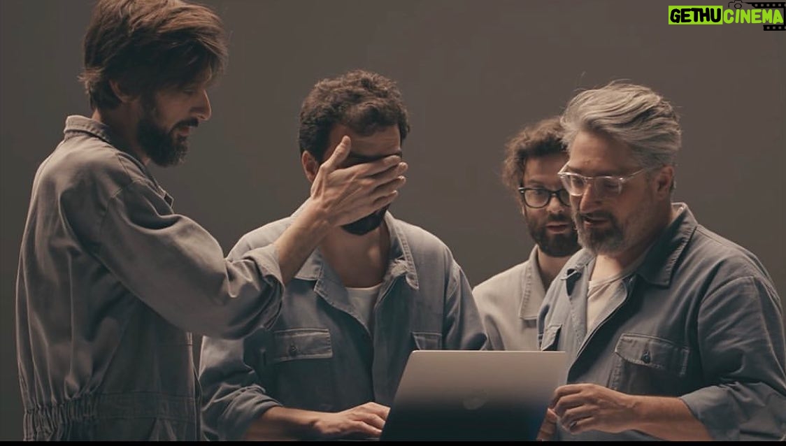 Salvador Martinha - 17.7K Likes -