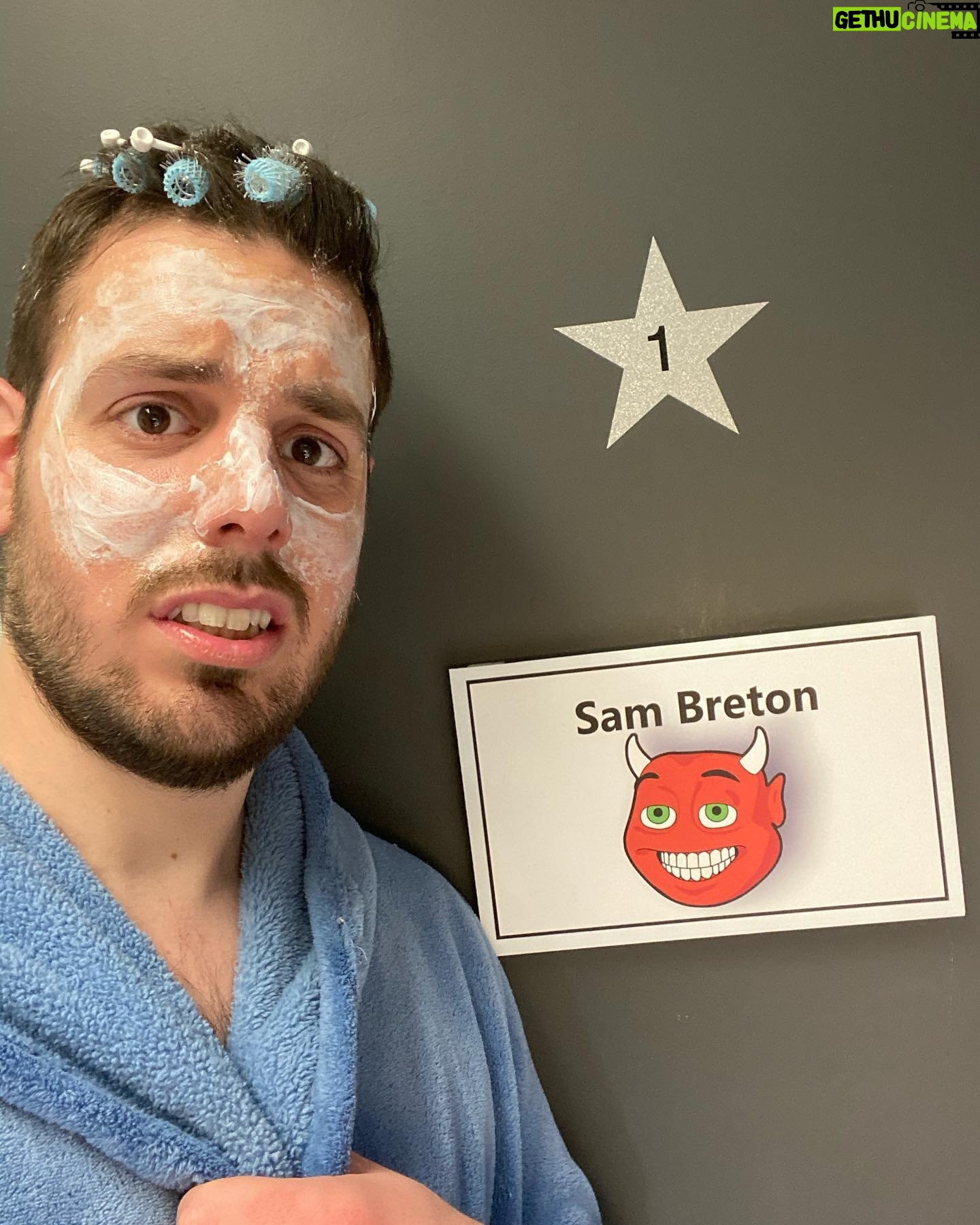 Sam Breton - 3K Likes - Osti jtanné.
.
.
Tricheur 19h ce soir ! Spécial 10 ans !