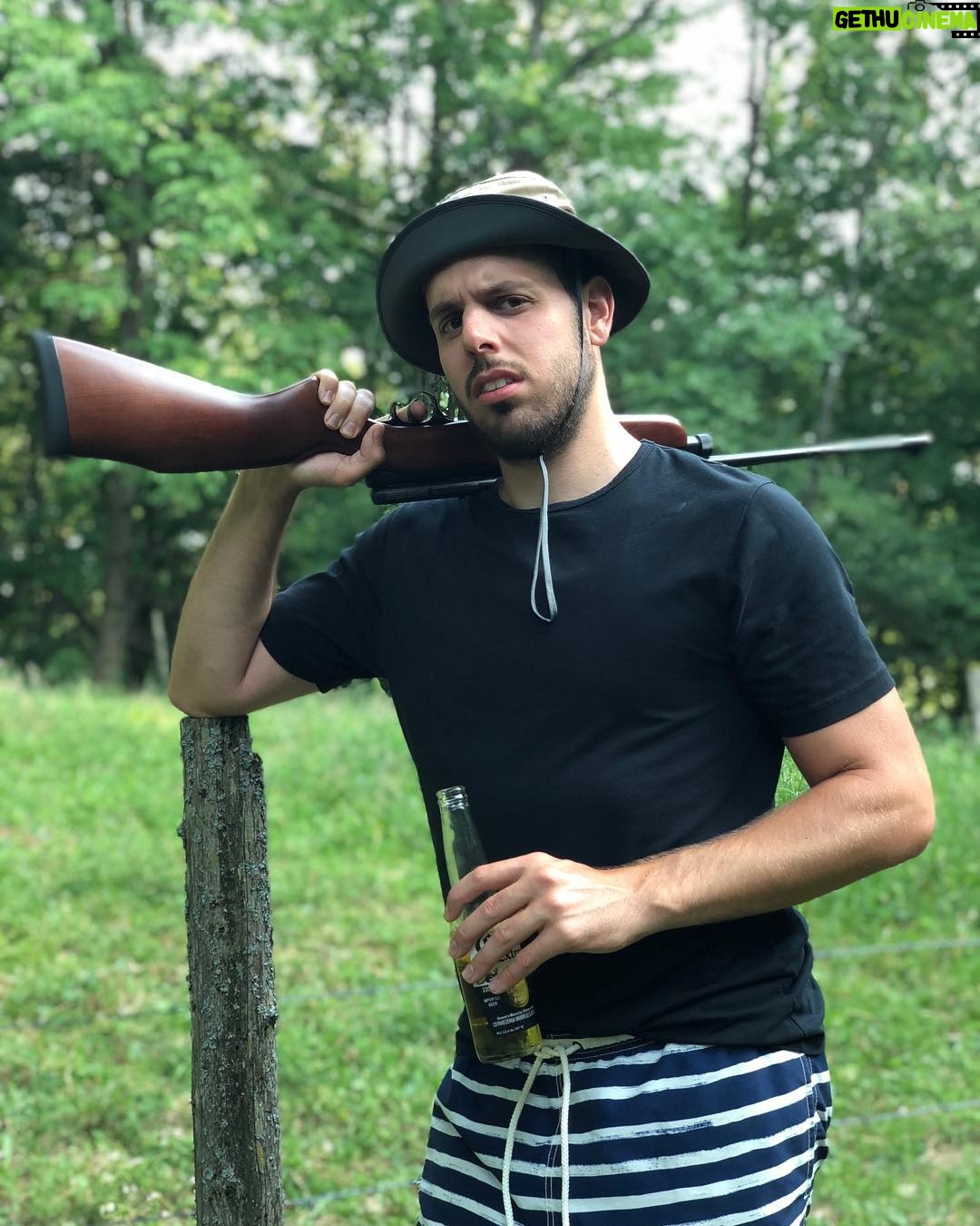 Sam Breton - 1.2K Likes - Bougon en vacances, part 2.