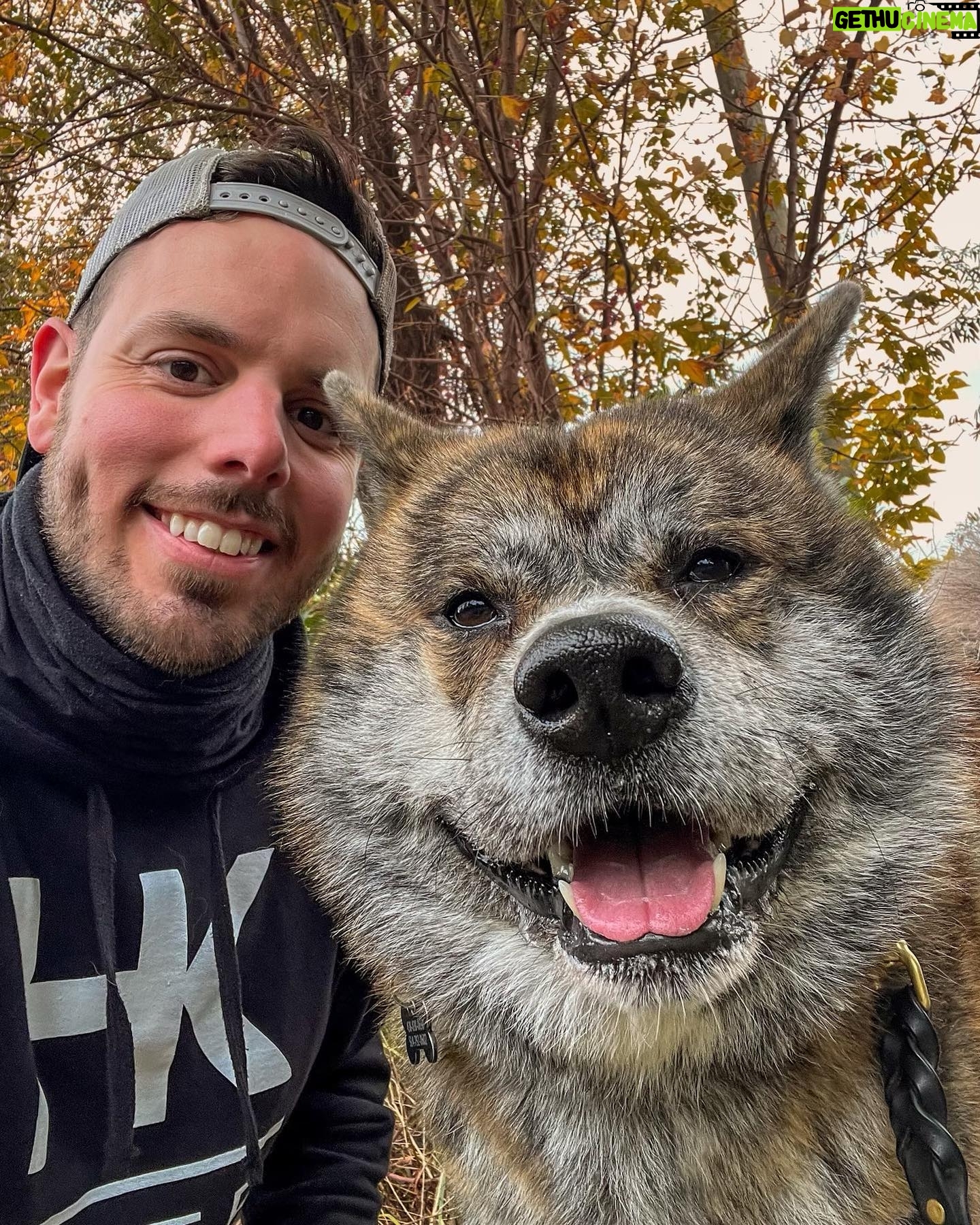 Sam Breton - 11.4K Likes - Ti dimanche père-fils 🐺❤️🍂