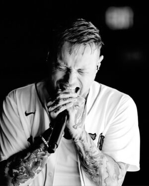 Sam Carter Instagram - North American Tour was awesome! Thank you to everyone that came to see us we will be back soon ❤️

@edmasonphoto 🐐