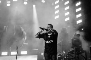 Sam Carter Instagram - Last night was a dream! Thank you @fullforcegermany 🇩🇪

One of the best crowds ever ❤️🎇

@edmasonphoto
