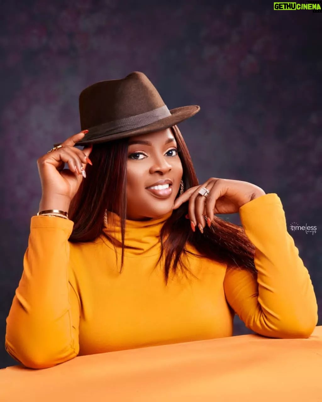 Sam Dede - 1.7K Likes - Happy birthday to the Matriarch of the Clan, Mrs. Sam-Dede. Thank you for being there for the Gang. Many happy returns of the day.
Give thanks. Bless 🙏🏽