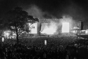 Sam Fender Instagram - Splendour that was fucking unreal! Australia we can’t quite believe the love we’ve received from you lot, can’t wait to come back. See you then ❤️🇦🇺