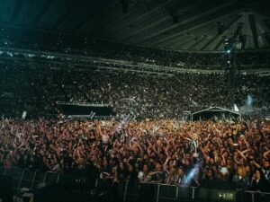Sam Fender Instagram - 🤍🖤🤍🖤🤍🖤
Night 1 - ST JAMES’ PARK
THANK YOU!!