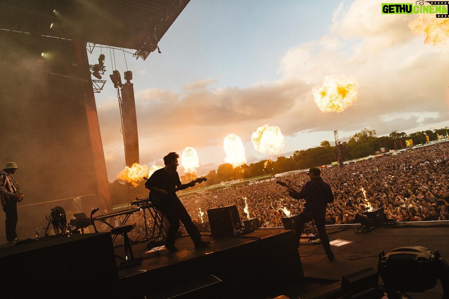 Sam Fender - 60.4K Likes - Good times these last few shows. Thanks to everyone who came down 🙌
