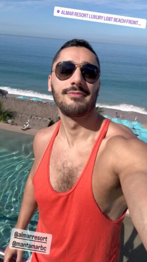 Sam Gee Instagram - See you Sunday @mantamarbc 🎉
Views brought to you by @almarresort 🤩