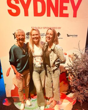 Sam Lane Instagram - In conversation with Layne Beachley @sxswsydney. A joy with a true gem. 
Our session was about reinvention and adaptation, and riding waves of all of that. And some!
An extra memorable one, @laynebeachley 🌊 💎 
Thank you @tessmoroney & #sxsw #sxswsydney for having us, and to our very lovely audience.
