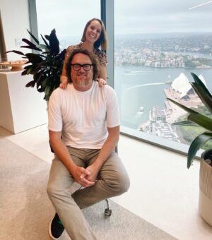 Sam Lane Instagram - Great chat, great egg. The great Luc Longley 🌟 SO many stories and gems inside this man. Every time we ’in conversation’ something fresh stops me in my tracks. 
Along with a rogue moment (or three).

Doesn’t like a script. Lives with a ‘roadmap’ ;)

Great fun this week in Sydney-town.

 @saxtongroup @hmmg_