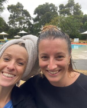 Sam Lane Instagram - Melbs time ♥️ @traceehutch @pink @emmma.rudin @timothypaullane ♥️ 🎤 🏊🏼‍♀️ 🫖 🏉 ♥️