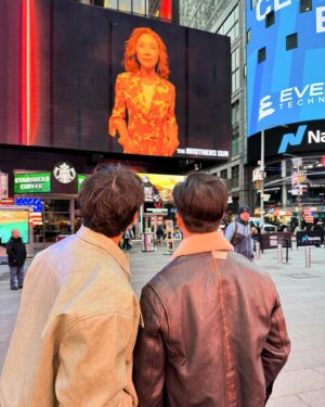 Sam Li Instagram - The love from NYC has been unreal ❤️‍🔥❤️‍🔥❤️‍🔥 seriously… pinch us we must be dreaming… mucho gracias for the continued support guys 😭 please tell all ur frens and fam about us 🙏 lets get this show numba ONE!!! #thebrotherssun @netflix @netflixgeeked @netflixgolden