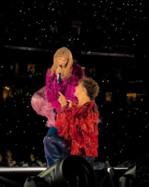 Sam McWilliams Instagram - Zürich you were actually stunning! Such a pretty place 💗

Had the best time :))

#taylorswift #travel #erastour #zürich
