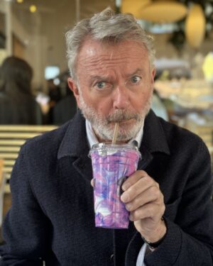 Sam Neill Instagram - DEBLOAT! This is the most terrifying looking drink . It’s also called THE DEBLOAT. Bloating. Is this a thing ? Another thing to worry about ? As if the state of the world wasn’t bad enough, it’s gas on top of everything else . Cheers anyway