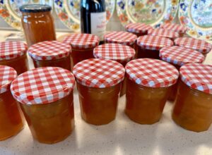 Sam Neill Instagram - Been busy as a bee again … #ApricotJam today.