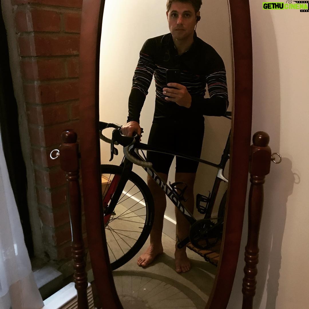Sam Page - 7.3K Likes - Contemplating a late afternoon ride. Leaning towards a nap. Hmmmmzzzzzzz...