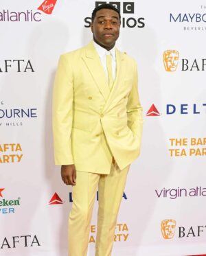 Sam Richardson Instagram - And another one. Thank you @grayscaleic

Styled by @_tiffanimoreno_ 
Groomed by @andreapezzillo