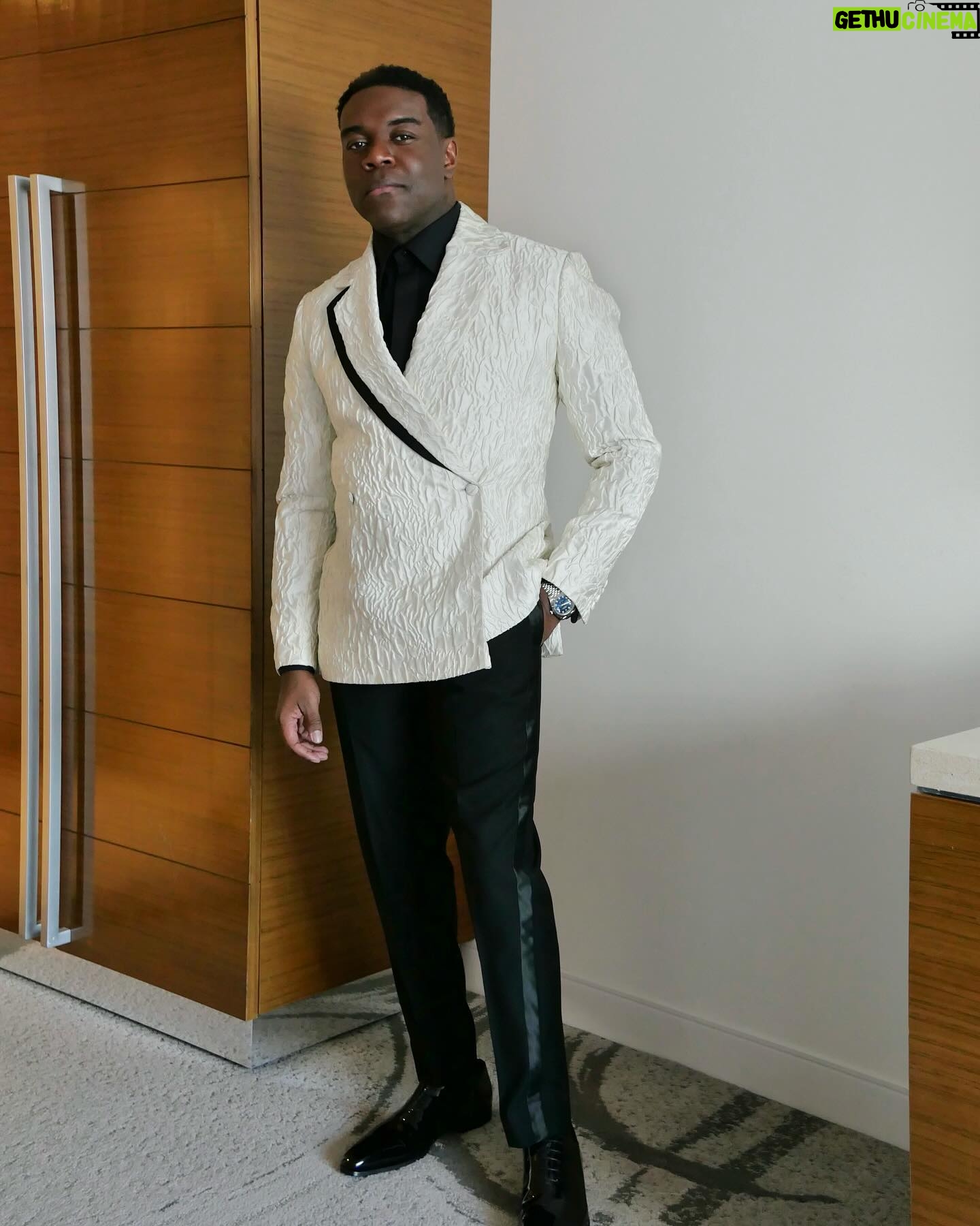 Sam Richardson - 6.7K Likes - Thank you so much to @televisionacad for having us last night and to @grayscaleic for the fit.
Styling: @_tiffanimoreno_
Grooming: @andreapezzillo