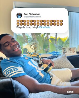 Sam Richardson Instagram - Hope you had a nice weekend, @thesamrichardson! 🏆🦁