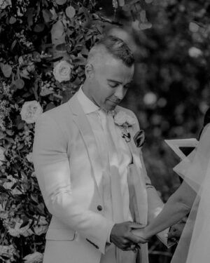 Samantha Cope Instagram - find a man who will pray with you. and laugh with you. and bring you snacks all day when you’re preggos. i can’t wait for our baby to meet you @joeylawrence 🤍🕊️