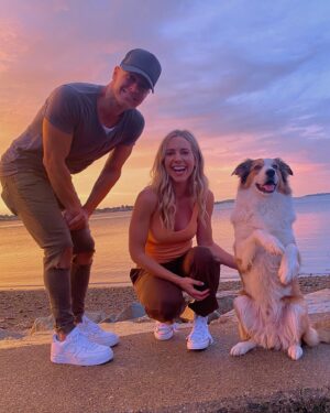 Samantha Cope Instagram - Frankie Meets Jack // ONE YEAR AGO! 🎬🐶💕

1. Sneaking away from set for a kiss and a selfie
2. Surprisingly not the hairiest costars I’ve ever had 
3. Wearing a fake belly for the movie while secretly growing my real life belly 🥹🙏🏼 
4. Kevin Bacon doing tricks 
5. Our director @andrewlawrence 
6. Joey was filming this day and I was pregnant and hungry and probably complaining about one of those things 😂
7. The in-between moments 🧡 
8. Who remembers this scene of the movie? 
9. First day of shooting!
10. Views from the trailer 🙏🏼 

It’s not very often you get to write, produce and star in movie with your hubby/baby daddy. I love these memories! Who watched #FrankieMeetsJack on @tubi?! 🖤