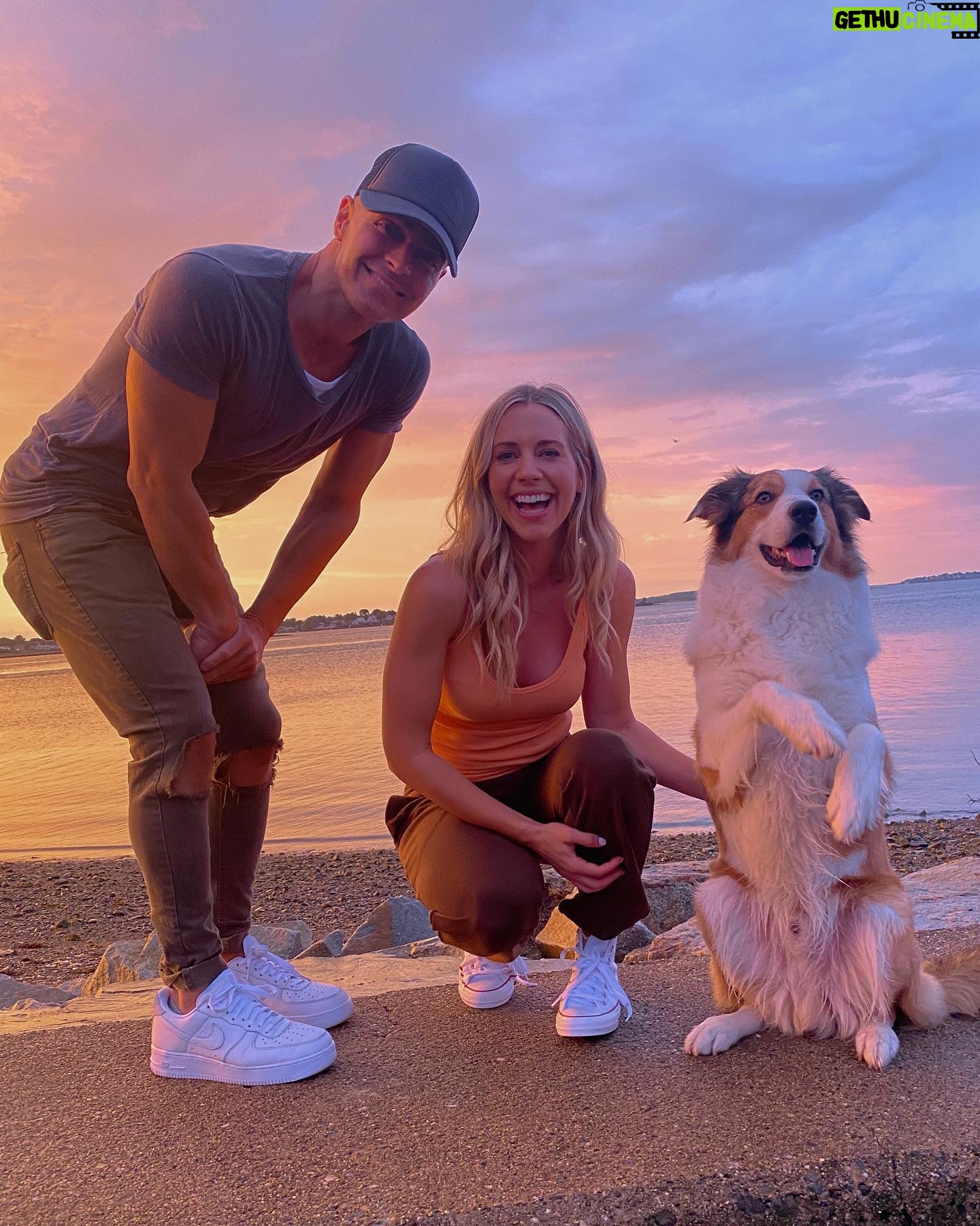 Samantha Cope - 1.9K Likes - Frankie Meets Jack // ONE YEAR AGO! 🎬🐶💕
1. Sneaking away from set for a kiss and a selfie
2. Surprisingly not the hairiest costars I’ve ever had
3. Wearing a fake belly for the movie while secretly growing my real life belly 🥹🙏🏼
4. Kevin Bacon doing tricks
5. Our director @andrewlawrence
6. Joey was filming this day and I was pregnant and hungry and probably complaining about one of those things 😂
7. The in-between moments 🧡
8. Who remembers this scene of the movie?
9. First day of shooting!
10. Views from the trailer 🙏🏼
It’s not very often you get to write, produce and star in movie with your hubby/baby daddy. I love these memories! Who watched #FrankieMeetsJack on @tubi?! 🖤