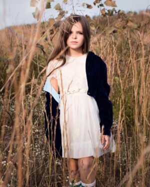 Samara Lee Instagram - The little cares that fretted me,
I lost them yesterday
Among the fields above the sea,
Among the winds at play. 📷 credit: @annettenavarro1 
#fieldsofgold #samaralee #thankful