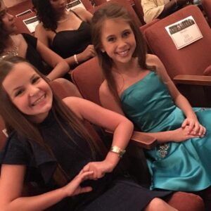 Samara Lee Instagram - Fantabulous night at the premiere of Indivisible! Friends! Family! And a movie that comes straight from the heart. #indivisiblemovie #samaralee