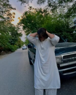 Sami Khan Instagram - Eid Mubarak 🫵🏿🫰🏿