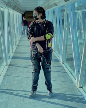 Sami Khan Instagram - "I impact not impress 
.
.
.
.
.
.
.
.
.
#samikhan #samikhanofficial #samikhansk #instagram #insta #instagrampakistan #explore #explorepage #exploremore #drake