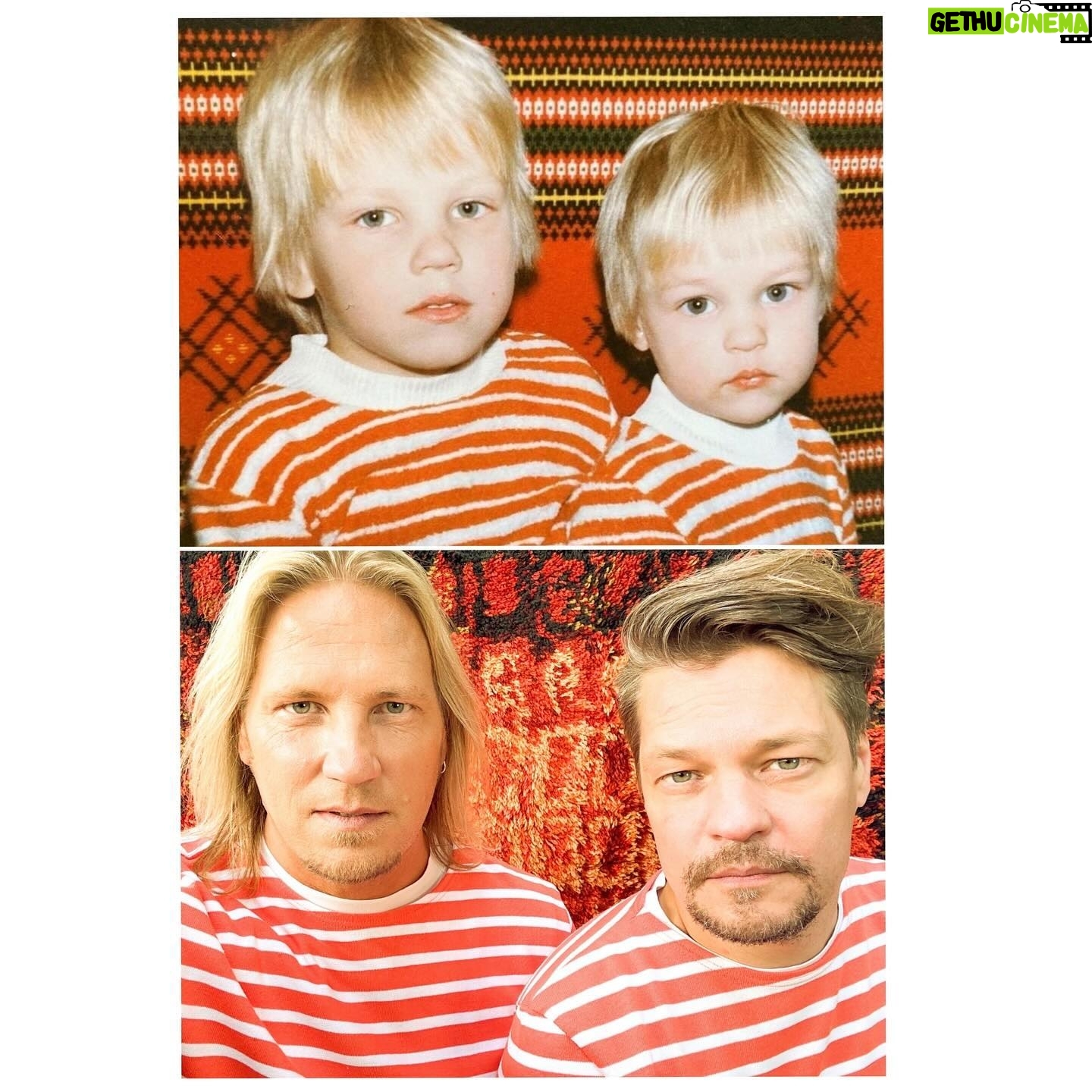 Sami Kuronen - 6.2K Likes - Noin 40 vuotta myöhemmin. Välissä elämä.
@apulehti teki meistä kesällä veljeshaastattelun ja halusi uusintaoton jostain lapsuuskuvasta. Idea oli hauska ja kokonaisuus löytyy tammikuussa printistä, mutta jo nyt Apu360-sovelluksesta (maksumuuri)
@kurosenpasi