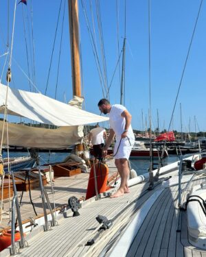 Samir Benzema Instagram - It’s time to ⛵️ #boattrip #boatlife #southoffrance