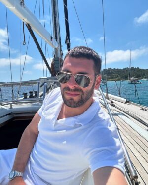 Samir Benzema Instagram - It’s time to ⛵️ #boattrip #boatlife #southoffrance